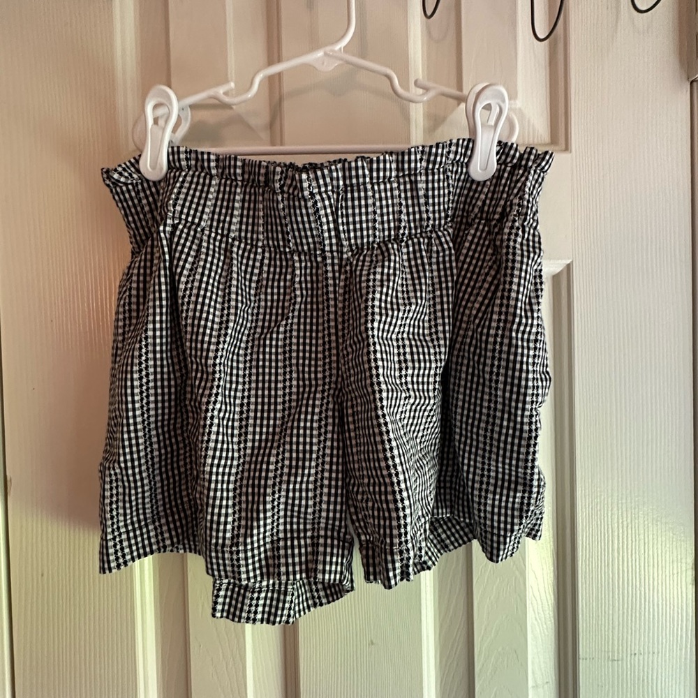 Black and white gingham shorts